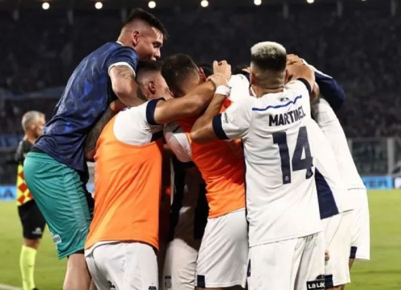 La “T” protagonizó una heroica remontada en el Estadio Mario Alberto Kempes, y dio vuelta el partido sobre el final.