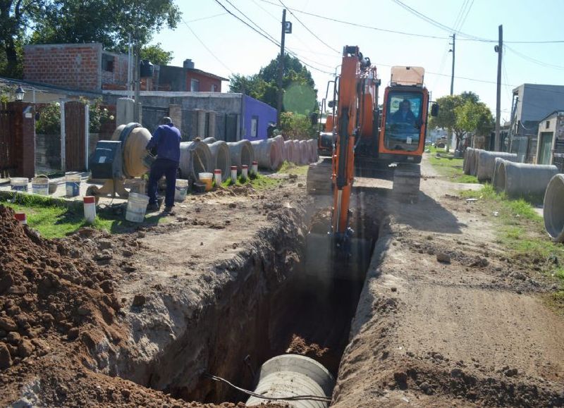 Continíua la obra hidráulica en la ciudad. En este caso, avanzan los trabajos por parte de la Secretaría de Obras y Servicios.