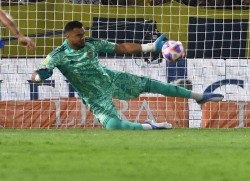 Sergio Romero, enfrentó los micrófonos y se refirió, entre otras cosas, al penal que atajó durante el complemento.