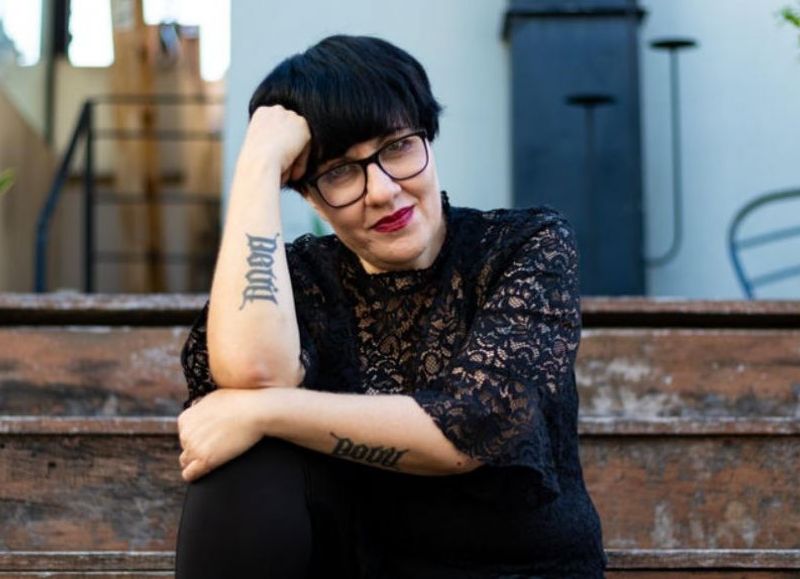 Lala Toutonian impulsará un seminario que une literatura del siglo XIX, excesos y figuras del rock