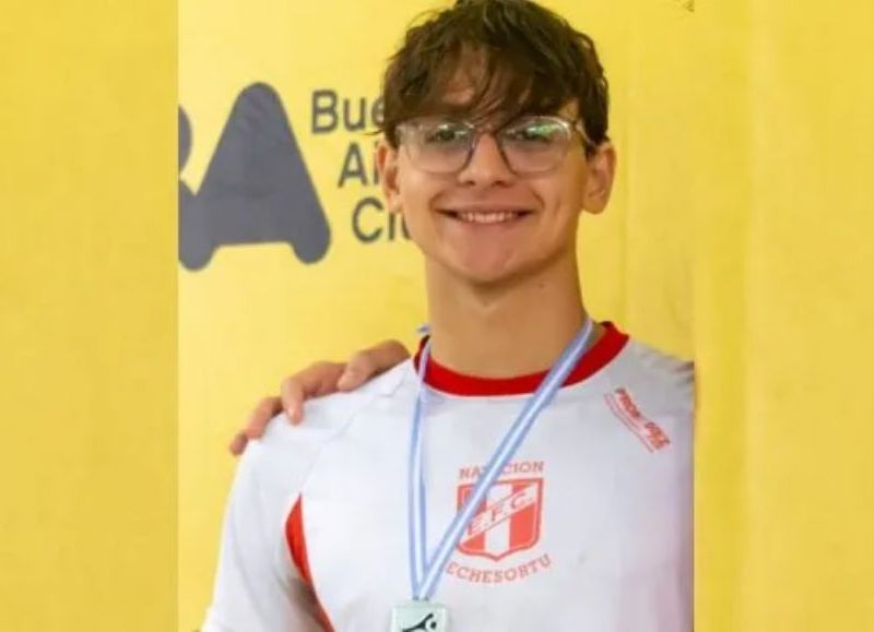 El joven nadador rosarino de 17 años sufrió una fractura cervical y la comunidad se moviliza para apoyarlo.