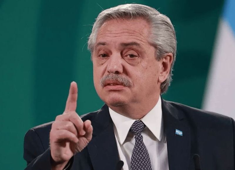 El presidente Alberto Fernández criticó este miércoles a los gobernadores que se niegan a otorgar el bono salarial.