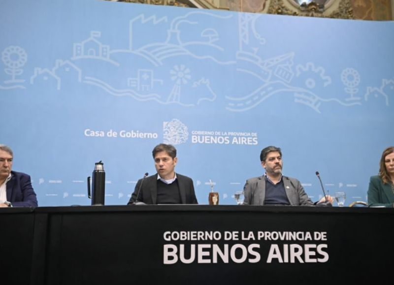 El mandatario bonaerense Axel Kicillof encabezó una conferencia de prensa y aprovechó la ocasión para criticar a la gestión de Javier Milei.