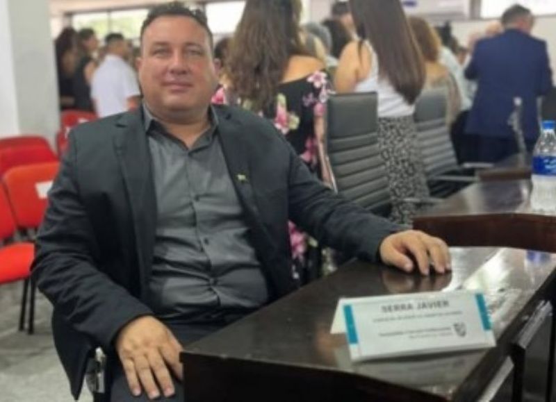 Las versiones mencionan al concejal y coordinador local Javier Serra, a partir de un acto partidario en el que se sortearon dos bicicletas.