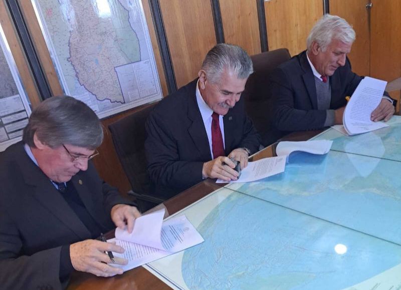 Alianza estratégica para optimizar la infraestructura geoespacial: el IGN, el CPA y la FADA firman acuerdo