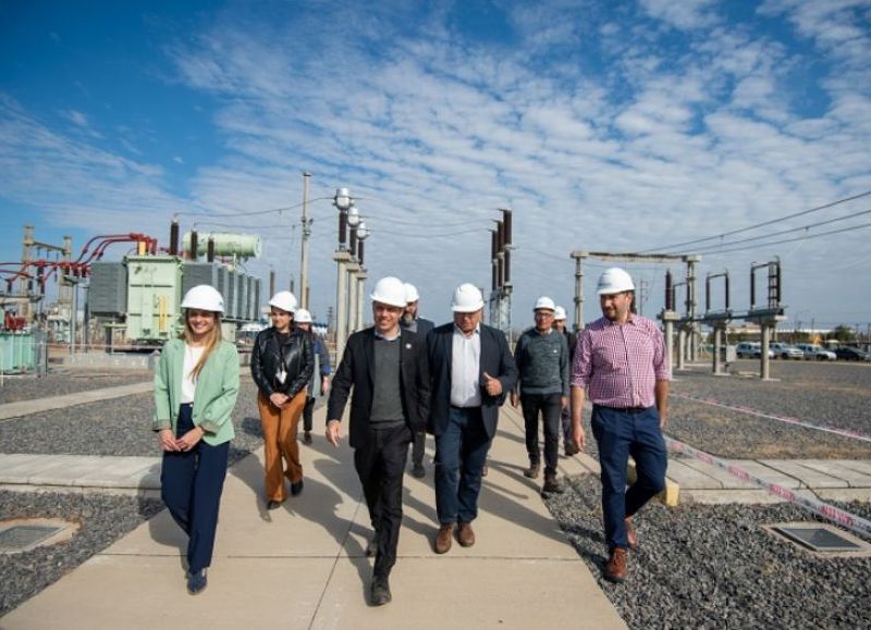 El gobernador de la provincia de Buenos Aires, Axel Kicillof, encabezó esta tarde la inauguración de una nueva línea de alta tensión que establece la interconexión energética entre General Villegas y Pehuajó.