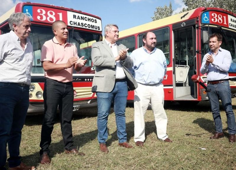 El Ministro de Transporte de la Provincia de Buenos Aires, Jorge D'Onofrio, presentó el restablecimiento del servicio de ómnibus de la línea 381.