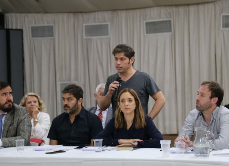 El gobierno de Axel Kicillof recibiría a la conducción del Frente de Unidad Docente Bonaerense (FUDB) que integra la dirección celeste de Suteba.