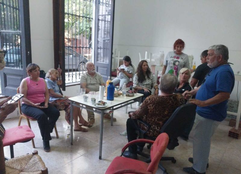 Reunión con referentes de La Plata.