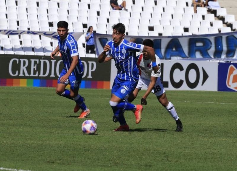 El Tomba y el Matador igualaron 1 a 1 por la fecha 10 de la Liga Profesional, en un partido que se desarrolla en el estadio Malvinas Argentinas.
