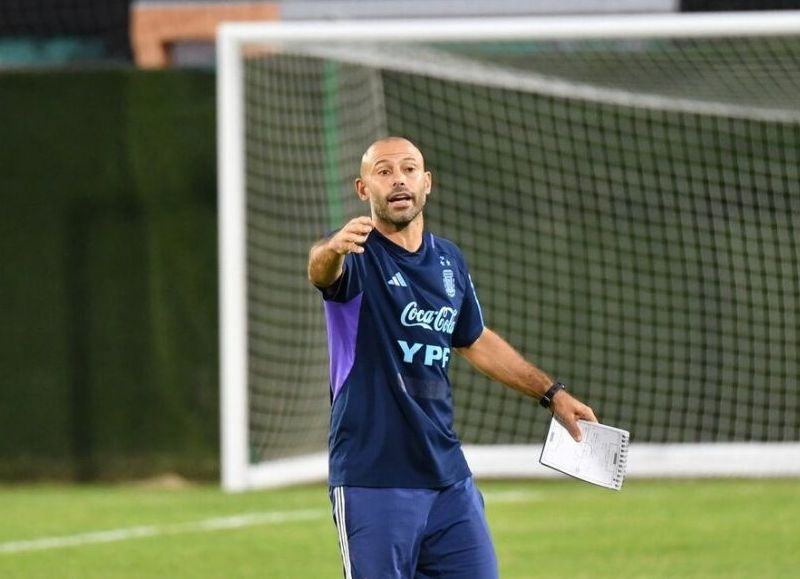 Según contó Javier Mascherano, Ángel Di Maria, quien ya vivió la experiencia en Beijin 2008, decidió ceder la vacante a otros futbolistas que no hayan podido participar del evento.