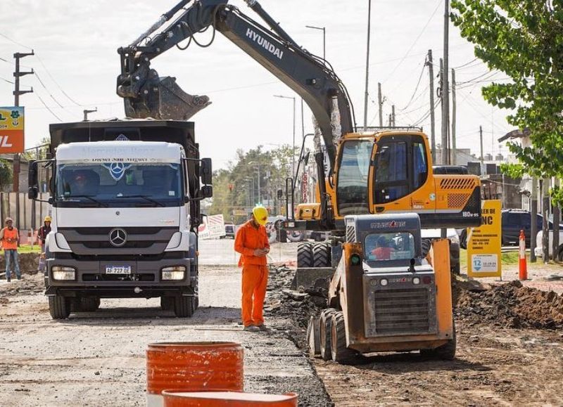 Desde la Municipalidad de Pilar informaron que continúan con la obra en la Ruta 26 sigue avanzando.