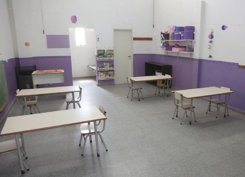 Garro presentó el programa “Mejor en la Escuela”, el cual apunta a garantizar el cumplimiento de los protocolos sanitarios en 400 escuelas y jardines provinciales y municipales.