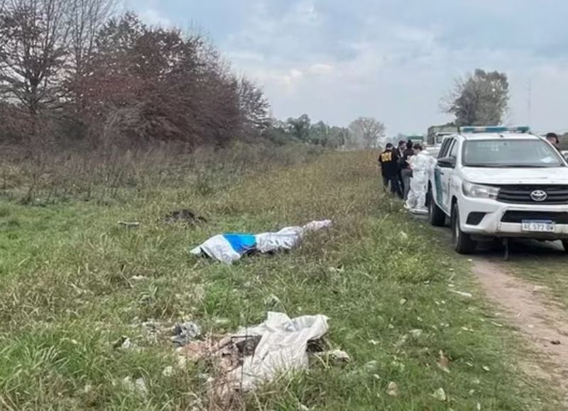 El cuerpo de Cristian Cejas, un delincuente oriundo de José C. Paz con antecedentes menores, fue encontrado a la vera de la Ruta 24 y a la altura de Cuartel V.