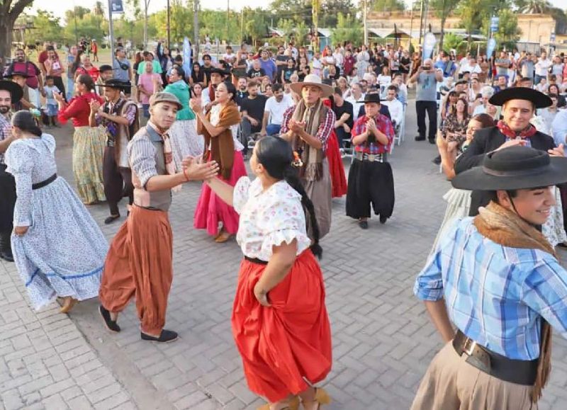 Con una peña el viernes 23 y un desfile el domingo 25, Pilar celebrará un nuevo aniversario de la firma del Tratado del Pilar, su fecha histórica más relevante.