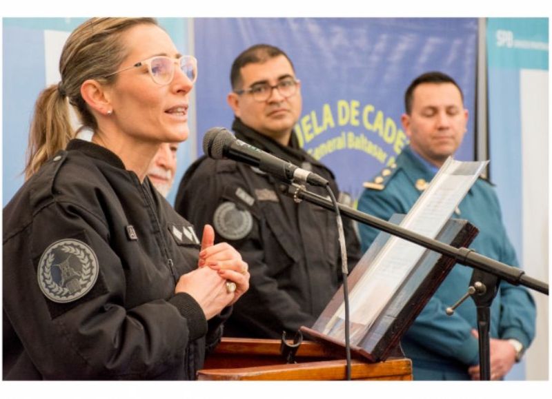 Se trata de la Prefecto del Escalafón General María José Anaya, de 40 años, oriunda de Junín y la que vive en La Plata desde que inició su carrera profesional.