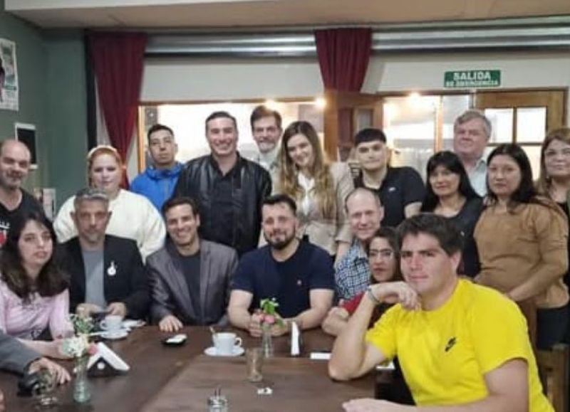 Reunión de la militancia en Lanús.