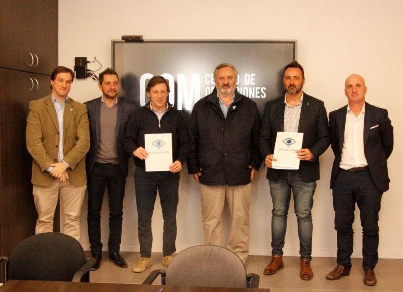 El intendente de San Miguel, Jaime Méndez, firmó un convenio con su par de Chacabuco.