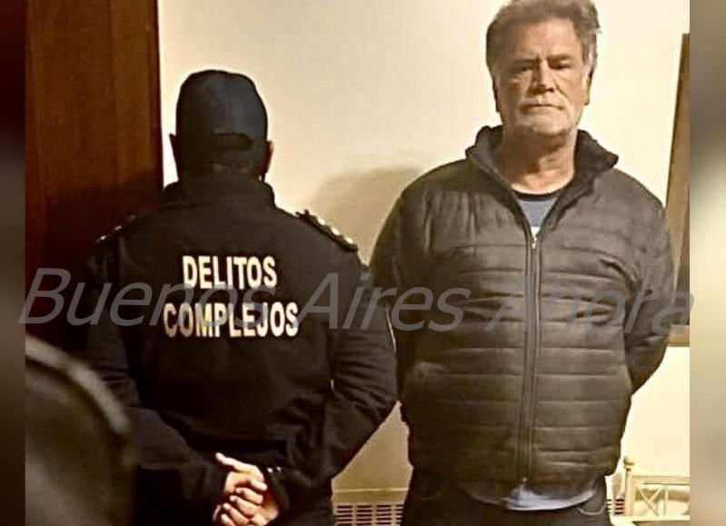 La División de Delitos Cibernéticos contra la Niñez y Adolescencia de la Policía Federal Argentina, procedió a la detención en el barrio de Palermo del periodista conocido como Teto Medina. (Foto: Buenos Aires Ahora)