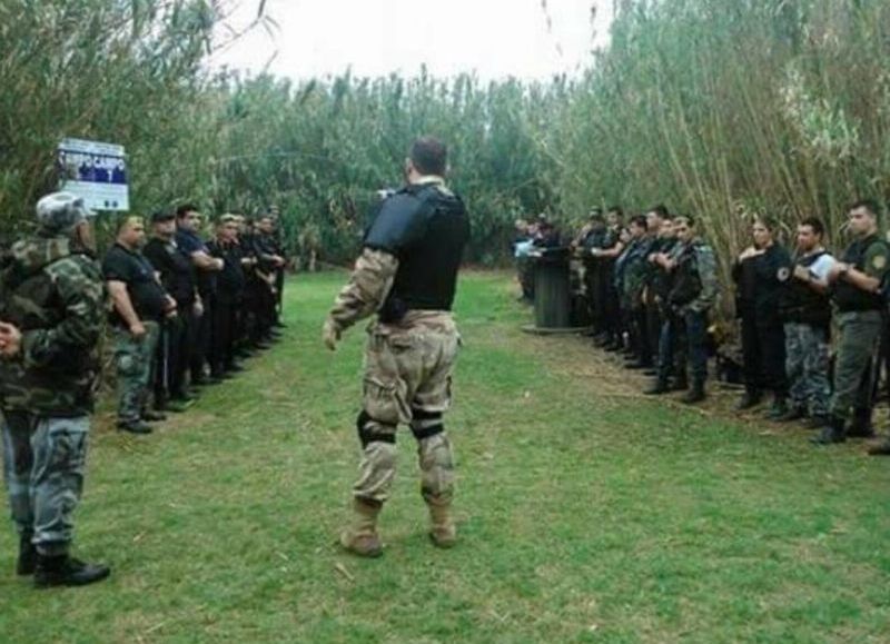 Gabriel Guzmán Carrizo adiestrando a grupos élites de las Fuerzas de Seguridad.