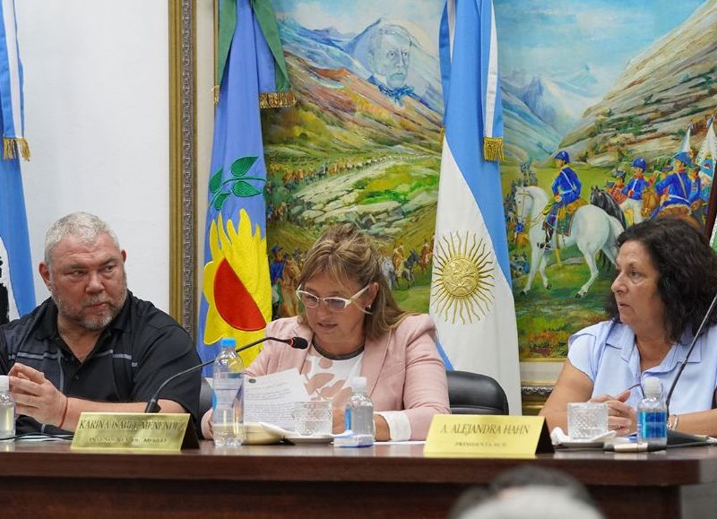 La Intendenta Karina Menéndez dio inicio al periodo de Sesiones Ordinarias del Honorable Concejo Deliberante de Merlo.
