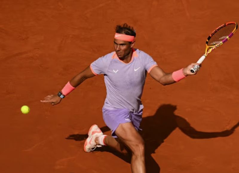 Rafael Nadal, con 37 años, sigue demostrando por qué es uno de los mejores tenistas de todos los tiempos.