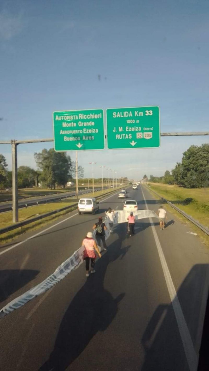 Sus familiares iniciaron una caminata desde Tandil hasta La Plata.