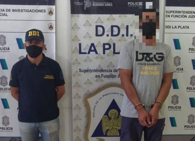 Con el aval de la justicia de Garantías los detectives aprehendieron al hombre de 40 años en cercanías a los tribunales platenses.