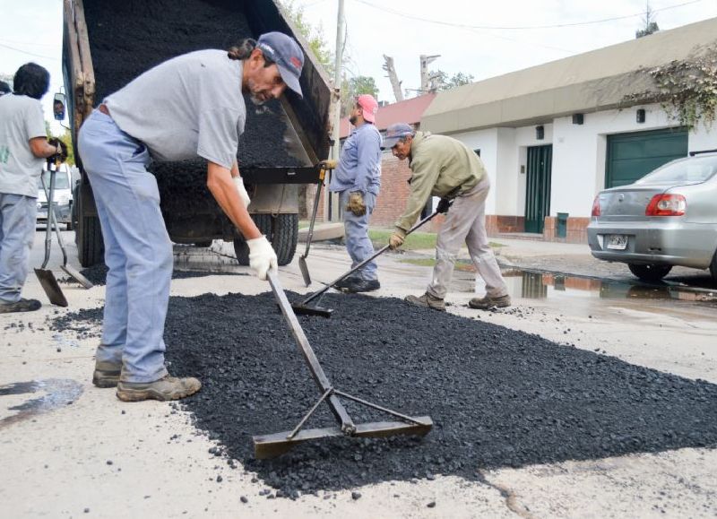 La Municipalidad continúa trabajando para la comunidad, mejorando la iluminación y las calles.