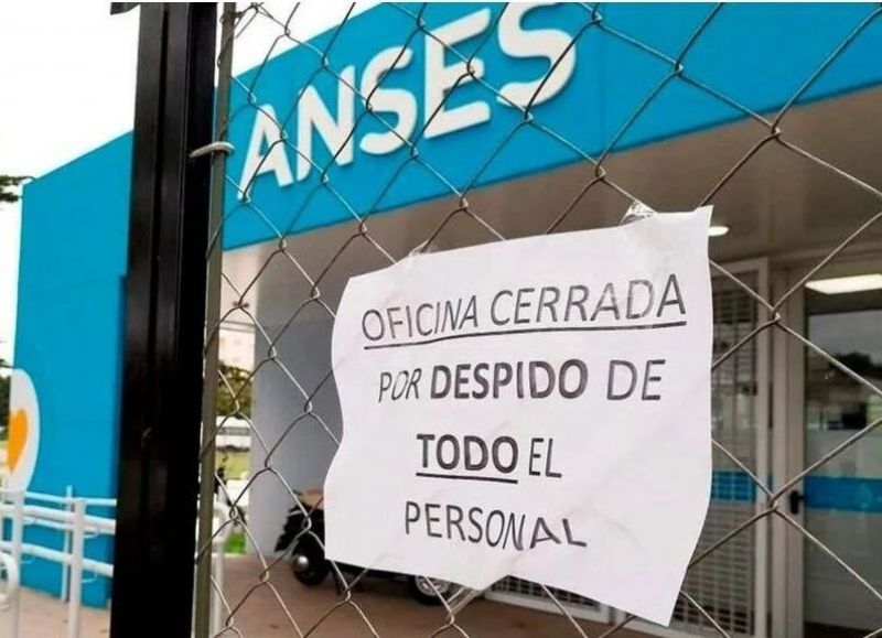 El presidente del Concejo Deliberante, Agustín Balladares expresó su malestar con la gestión del presidente Javier Milei y se solidarizó con los trabajadores cesanteados.