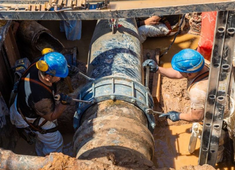 Se llevó a cabo la anulación de empalmes existentes sobre cañerías que permite dejar fuera de servicio el tendido antiguo, lo que mejora la circulación de fluidos notablemente.