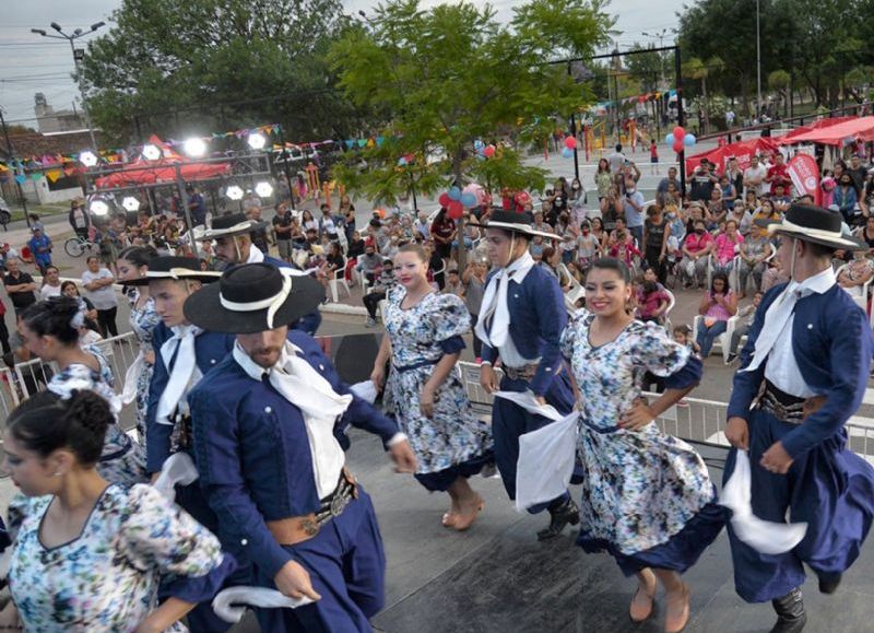 En distintos puntos del distrito se llevarán a cabo una serie de propuestas artísticas y culturales a lo largo de los meses venideros.