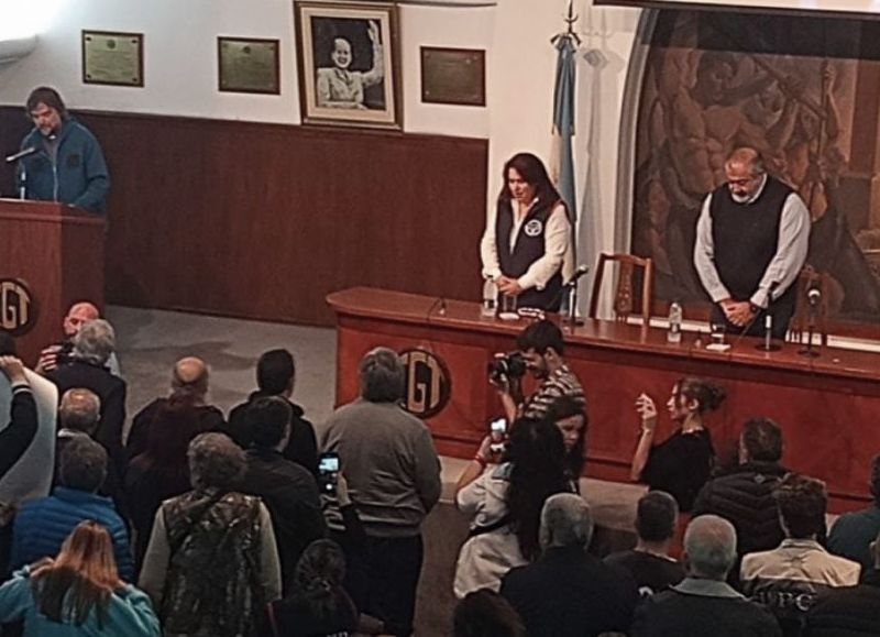 Desde los gremios, como los estatales de UPCN y legislativos de APL, pasando por el PJ bonaerense en la catedral de Moreno, a la homilía del arzobispo de La Plata y las palabras del cura villero, Pepe Di Paola, en la CGT.