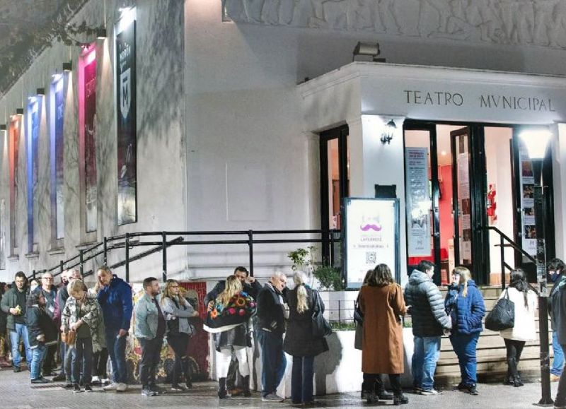 El Teatro Municipal Gregorio de Laferrere de Morón cumplirá 74 años el próximo 25 de mayo