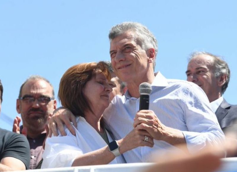 Con un apoyo directo de Mauricio Macri para que “salga a competir” y un video grabado de Patricia Bullrich en el que también lo felicita por su trabajo.