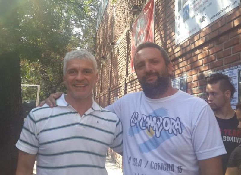 El Dr. Oscar Trota se identifica con la agrupación política La Cámpora, la cual está al mando del Municipio de Hurlingham con Damián Selci a la cabeza