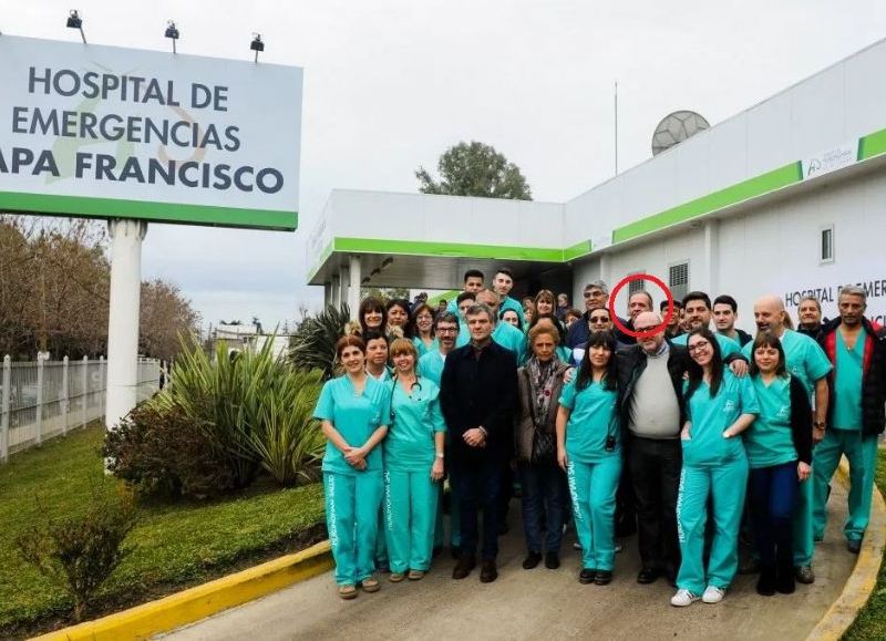 El presidente del Concejo Deliberante, Miguel Quintero, celebraba la inauguración del Hospital Papa Francisco en 2017.