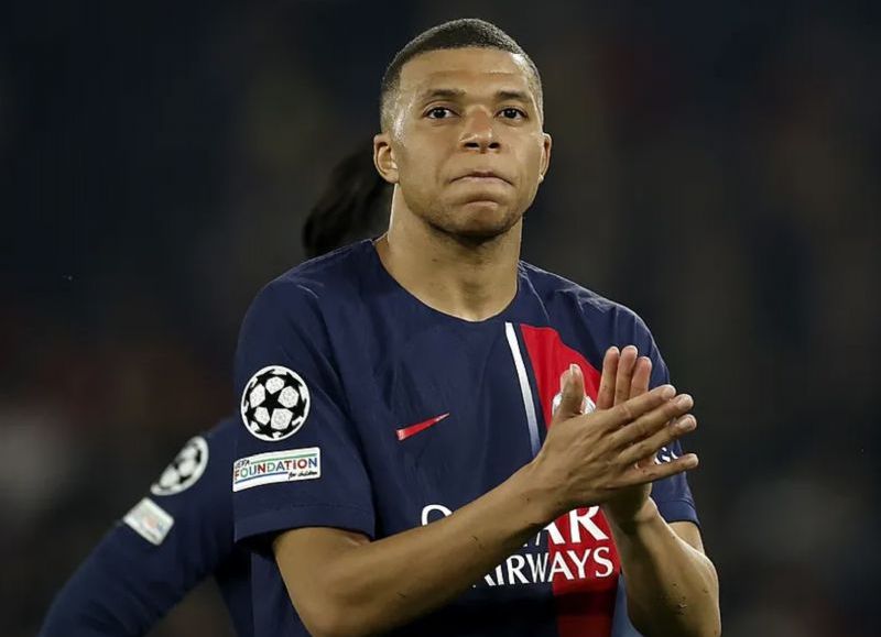 El astro francés Kylian Mbappé oficializó el fin de su vínculo con el París Saint Germain.