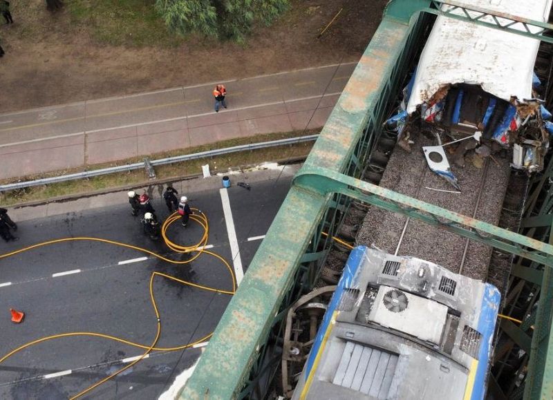 Impactante: chocaron dos formaciones de trenes de la Línea San Martín en Palermo