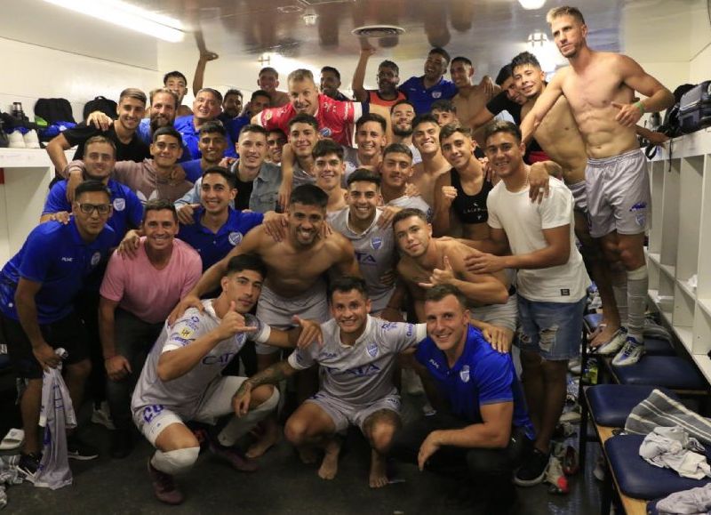 Con goles de Salomón Rodríguez, Gonzalo Abrego y Enzo Larrosa, los locales se quedaron con el triunfo por 3-1 ante los cordobeses, que descontaron con el tanto de Ulises Sánchez.