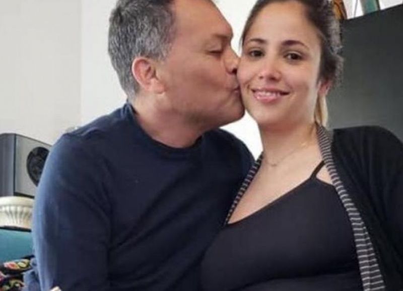 Mientras disfruta la fama que le dio su paso por Gran Hermano 2022, Romina Uhrig se refirió al vínculo que tiene con Walter Festa, padre de sus hijas Mía, Felicitas y Nina.