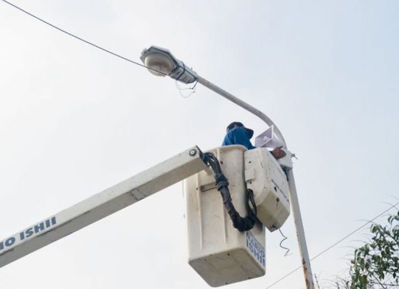 La Municipalidad de José C. Paz, avanza en la instalación de Alarmas Vecinales en los distintos barrios paceños, en este caso, las colocamos en las calles General Lavalle y Angel Gallardo.